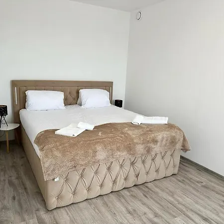Sky 504 Apartment